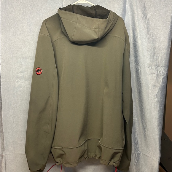 Mammut Men's Olive and Black Performance Jacket - Picture 5 of 6